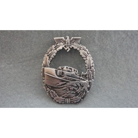 WW2 The Fast Attack Craft War Badge in Silver